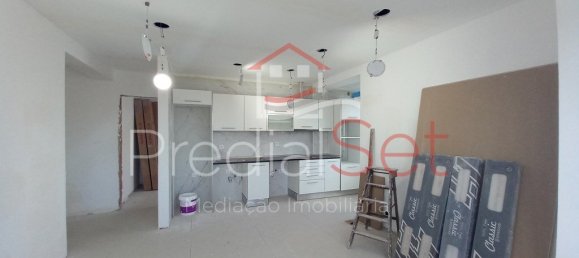 4 bedrooms Apartment in Almada, Portugal No. 87367 2