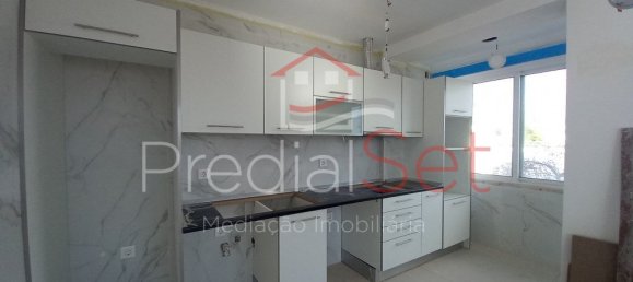 4 bedrooms Apartment in Almada, Portugal No. 87367 7