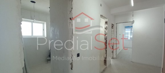 4 bedrooms Apartment in Almada, Portugal No. 87367 17