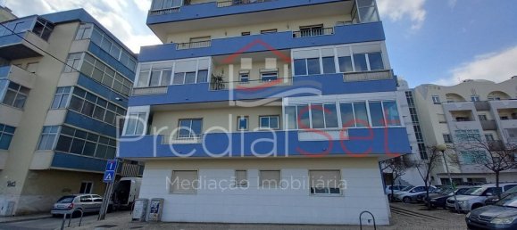 4 bedrooms Apartment in Almada, Portugal No. 87367 43