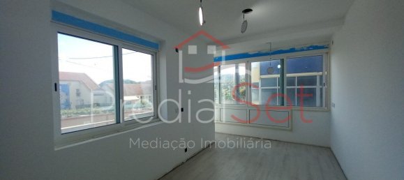 4 bedrooms Apartment in Almada, Portugal No. 87367 23