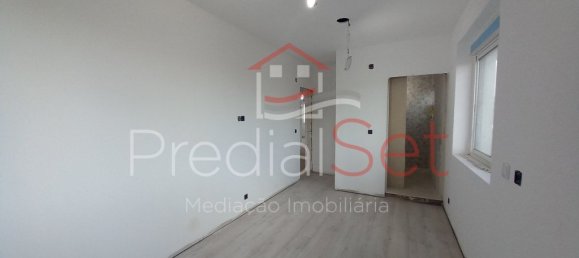 4 bedrooms Apartment in Almada, Portugal No. 87367 27