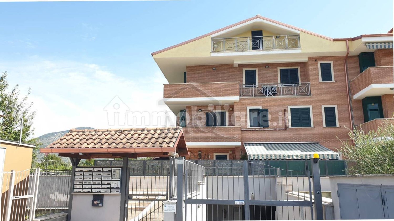 Apartamento de 2 dormitorios en Tivoli, Italy No. 213102