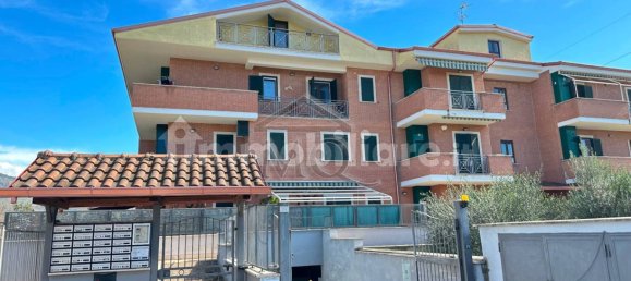 Apartamento de 2 dormitorios en Tivoli, Italy No. 213102 17