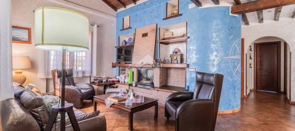 3 bedrooms Villa in Cerveteri, Italy No. 370275 9