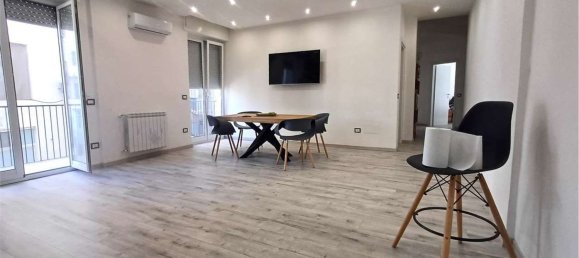 Apartamento de 5 habitaciónes en Syracuse, Italy No. 250482 3