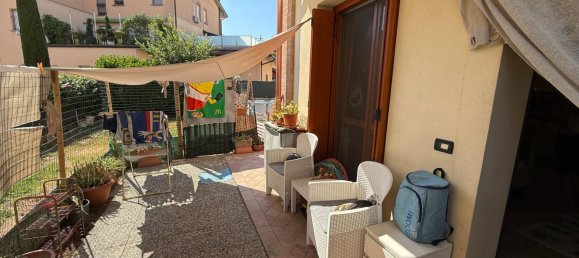 Квартира с 2 комнатами в Монтикьяри, Италия № 261502 3