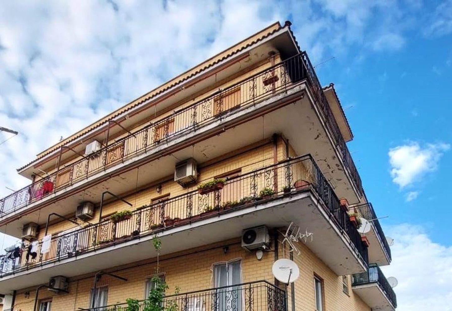 4غرفة شقة في Rome, Italy رقم 280182