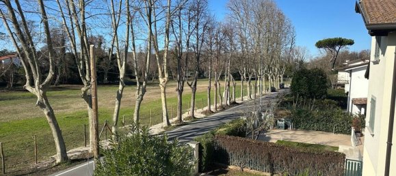 2 rooms Apartment in Pietrasanta, Italy No. 50466 2