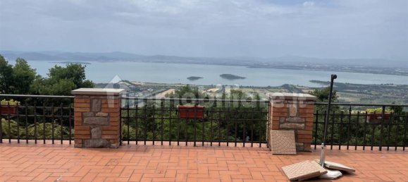 5 bedrooms Villa in Tuoro sul Trasimeno, Italy No. 89473 5