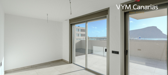 3 Schlafzimmer Wohnung in El Medano, Spain, Nr. 15235 5