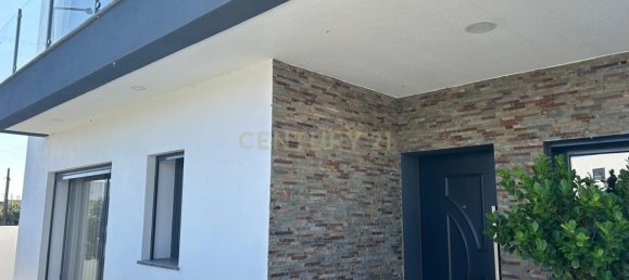 4 bedrooms Villa in Almada, Portugal No. 103683 4