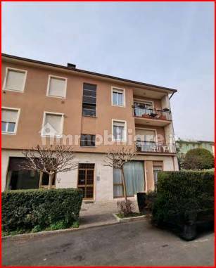 3 bedrooms Apartment in Salò, Italy No. 265508