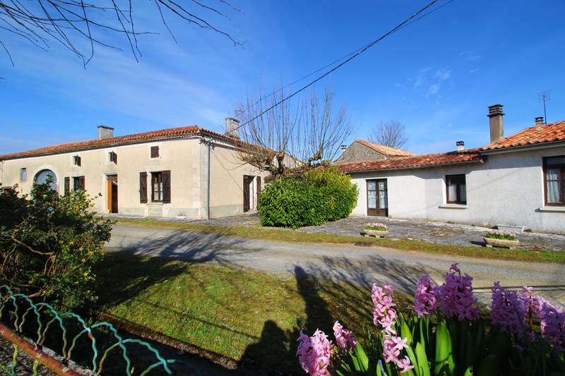 4 bedrooms House in Couture-d'Argenson, France No. 99405