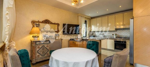 6 bedrooms Villa in Rome, Italy No. 366066 2