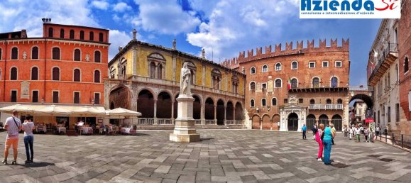 1 room Office in Verona, Italy No. 201995 12