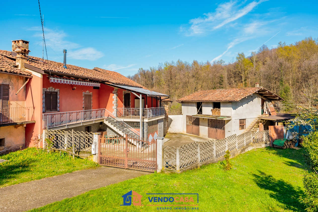 3 rooms House in Chiusa di Pesio, Italy No. 161515