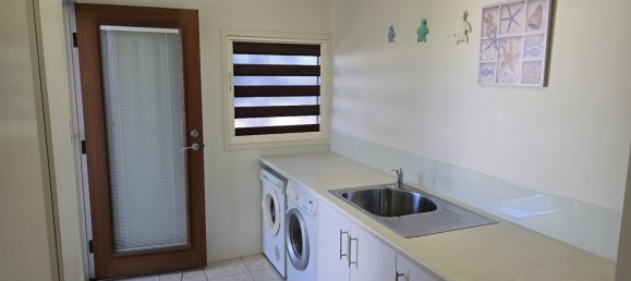 4 chambres Maison à Tin Can Bay, Australia No. 653 13