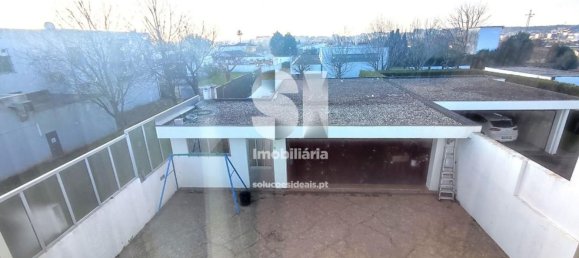 Дом с 4 спальнями в Castelo da Maia, Португалия № 118414 17