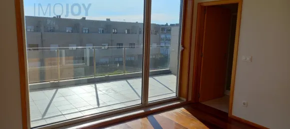 2 chambres Duplex à Matosinhos, Portugal No. 106273 15