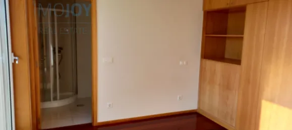 2 chambres Duplex à Matosinhos, Portugal No. 106273 16