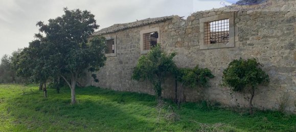 Casa de 10 habitaciónes en Noto, Italy No. 234976 11