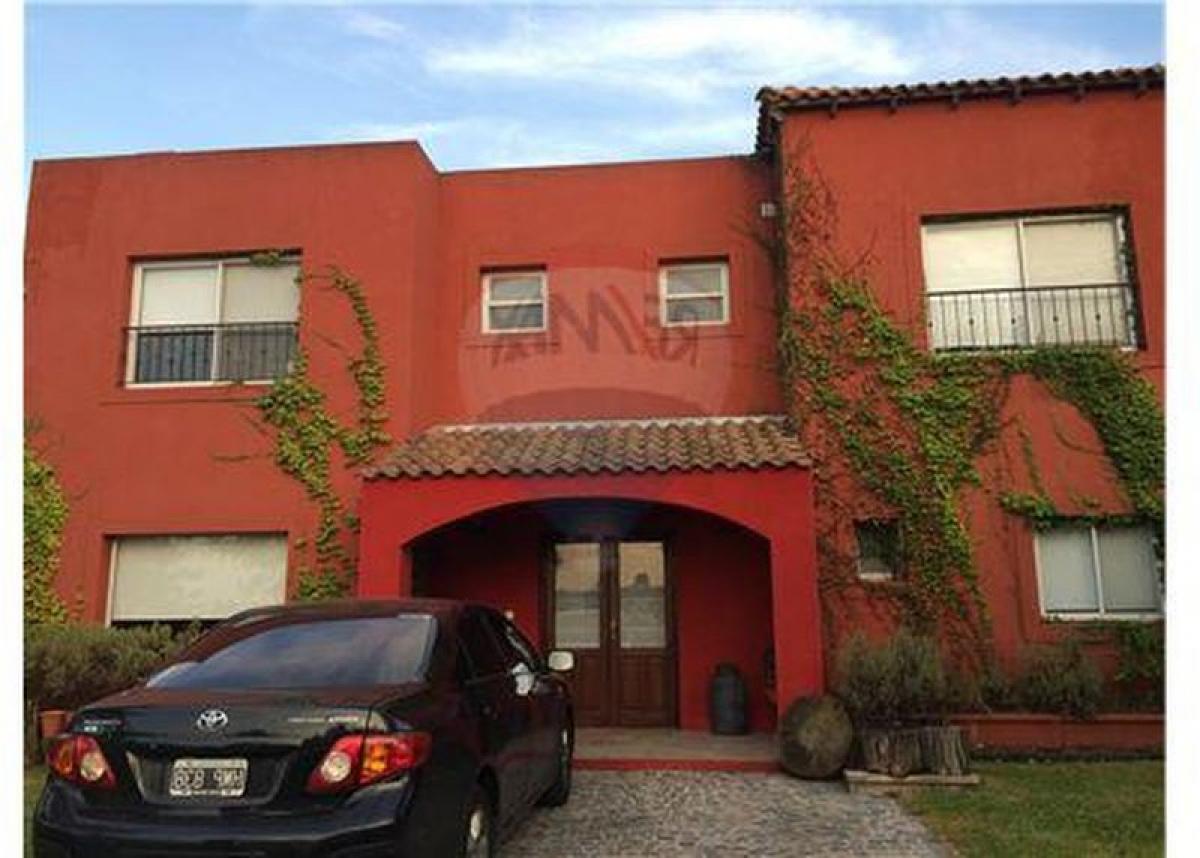 3 bedrooms House in Tigre, Argentina No. 20242