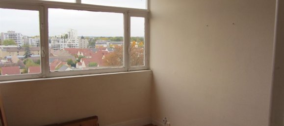 2 bedrooms Apartment in Evry, France No. 170311 6