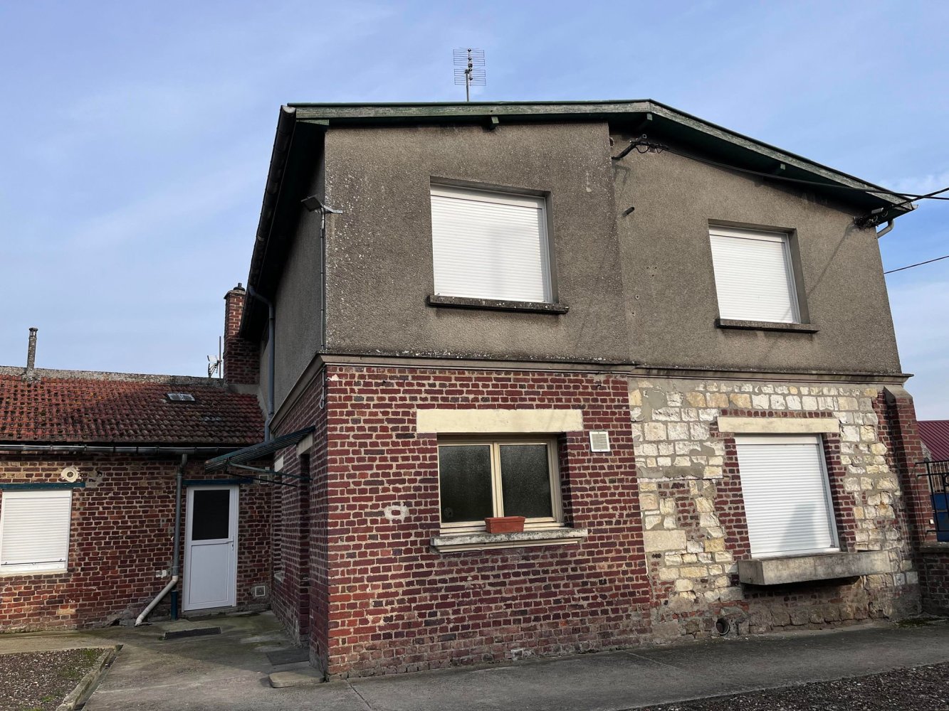 3 bedrooms House in Ribemont, France No. 248307