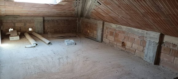 2-salle Appartement à Fabriano, Italy No. 136214 17