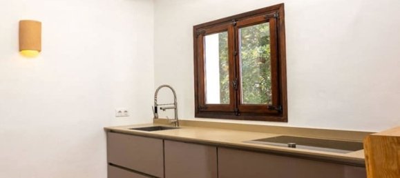 5 bedrooms House in Alicante, Spain No. 183667 7