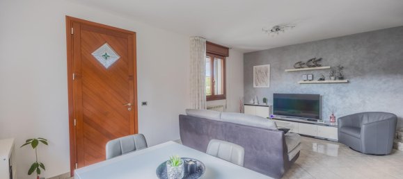 3 bedrooms House in Chioggia, Italy No. 60744 6