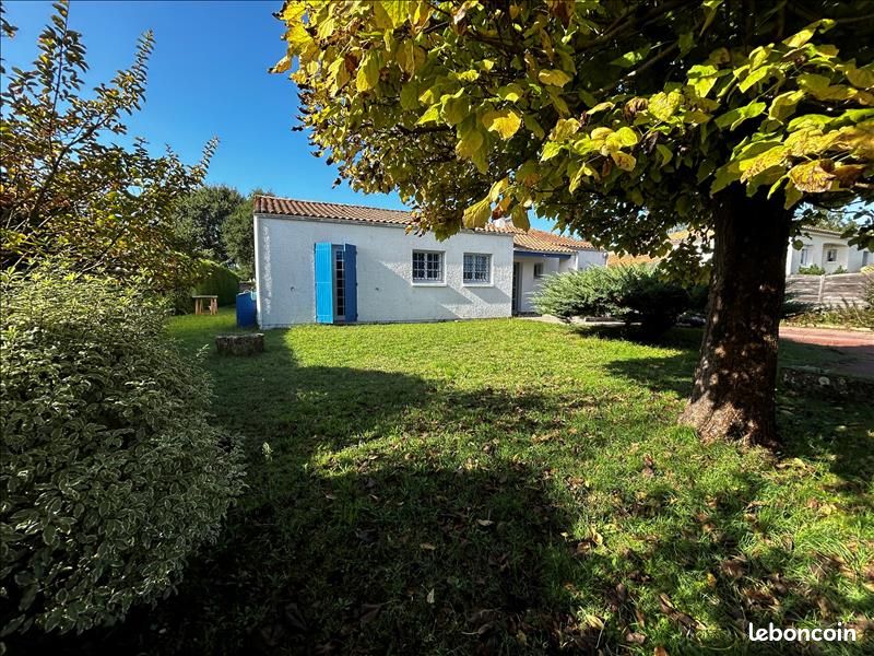 Villa de 3 dormitorios en La Tremblade, France No. 294638