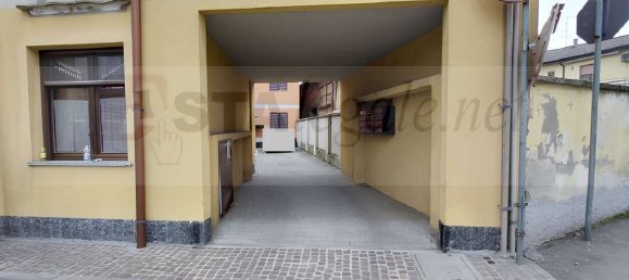 Apartamento de 2 habitaciónes en Gerenzago, Italy No. 182883 2