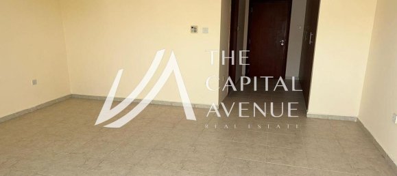 4 bedrooms Villa in Abu Dhabi, UAE No. 30159 5