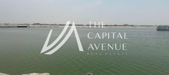 4 bedrooms Villa in Abu Dhabi, UAE No. 30159 11