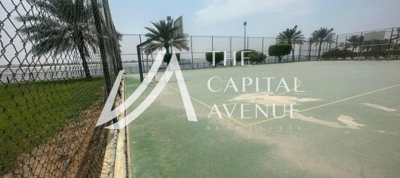 4 bedrooms Villa in Abu Dhabi, UAE No. 30159 14