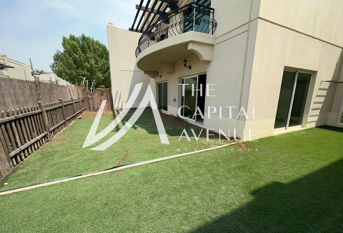 4 bedrooms Villa in Abu Dhabi, UAE No. 30159