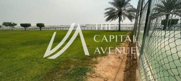 4 bedrooms Villa in Abu Dhabi, UAE No. 30159 16