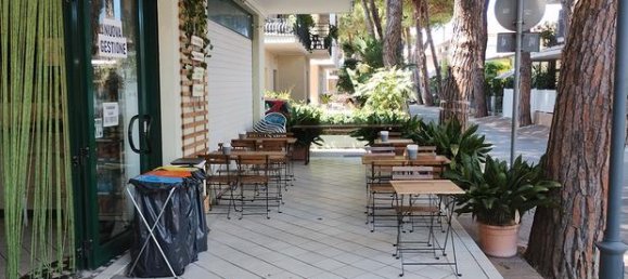 57m² Commercial property in Bellaria Igea Marina, Italy No. 267300 2