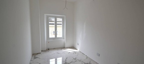 2 bedrooms Apartment in Parma, Italy No. 378600 6