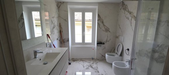 2 bedrooms Apartment in Parma, Italy No. 378600 9