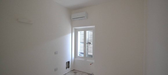 2 bedrooms Apartment in Parma, Italy No. 378600 7