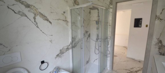 2 bedrooms Apartment in Parma, Italy No. 378600 10