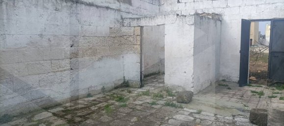 Casa de 4 habitaciónes en San Vito dei Normanni, Italy No. 29090 10