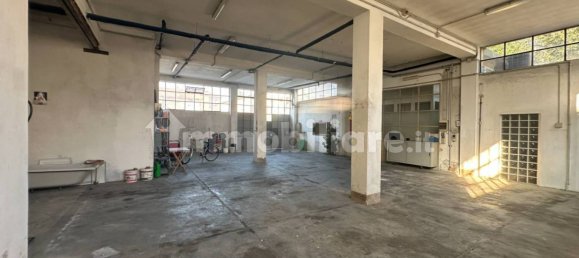 Entrepôt à Gorle, Italy 280m² No. 323762 9