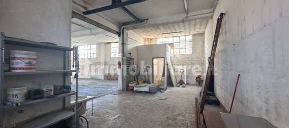 Entrepôt à Gorle, Italy 280m² No. 323762 4