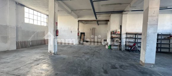 Entrepôt à Gorle, Italy 280m² No. 323762 6