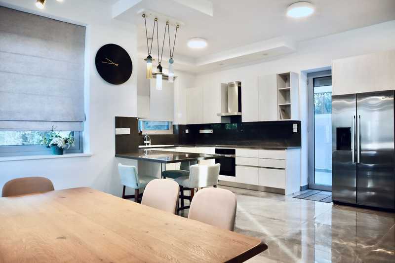 4 bedrooms Villa in Germasogeia, Cyprus No. 13374