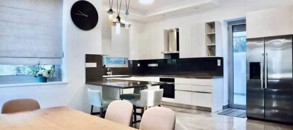 4 bedrooms Villa in Germasogeia, Cyprus No. 13374 16